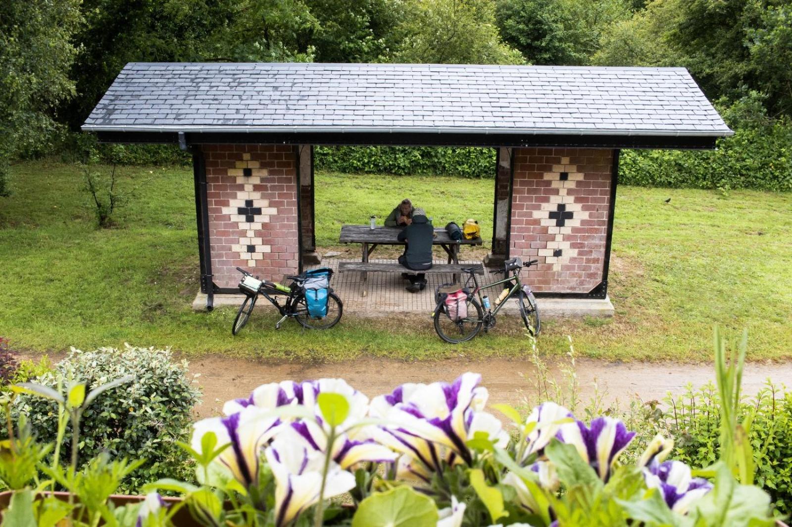Ostal Scrignac - Gite D'Etape De La Gare Kültér fotó