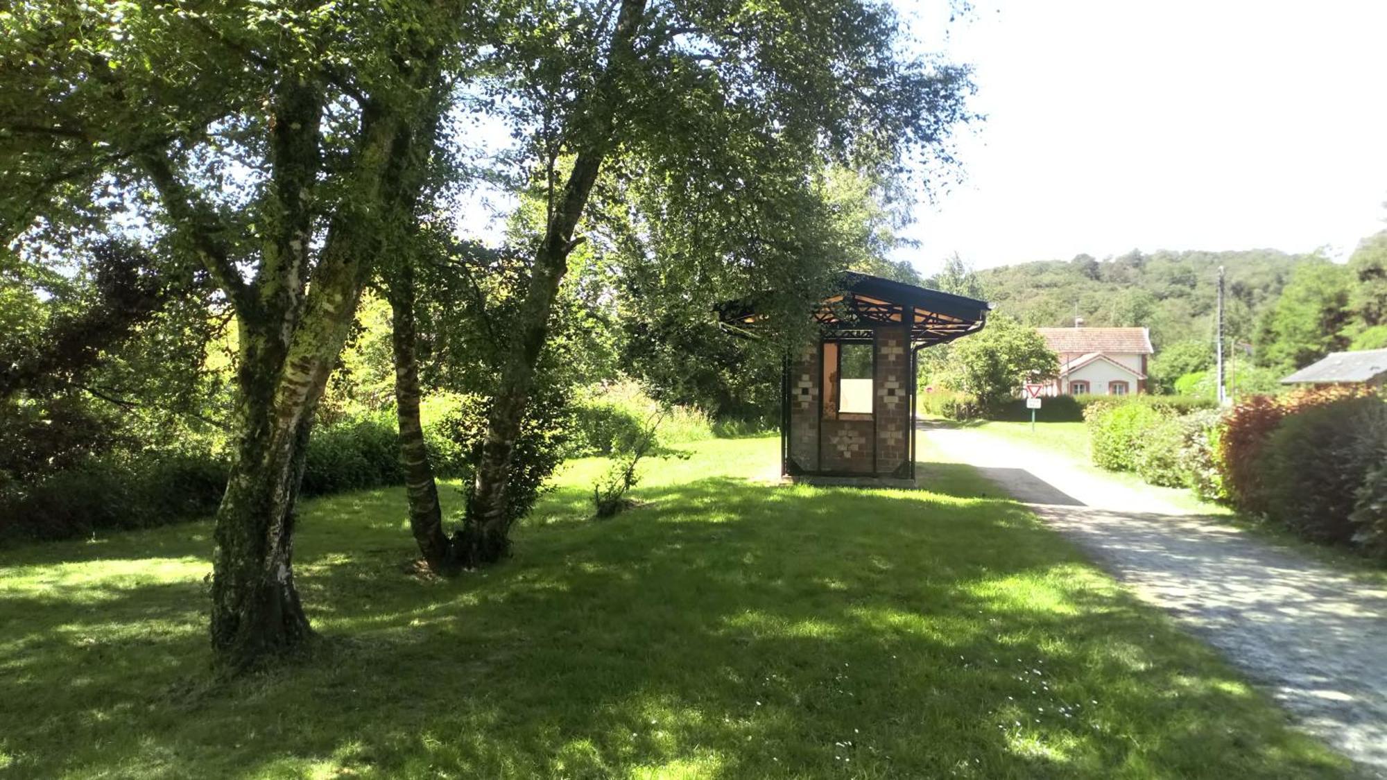 Ostal Scrignac - Gite D'Etape De La Gare Kültér fotó
